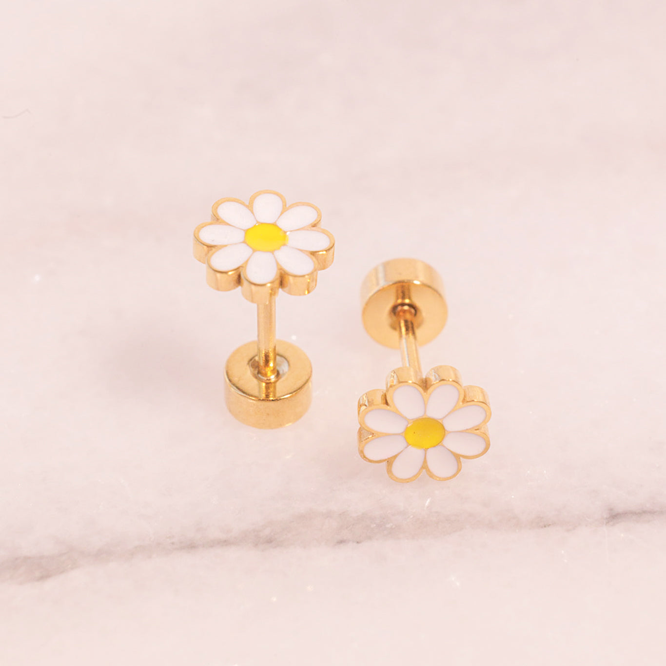 Daisy Enamel Flatbacks